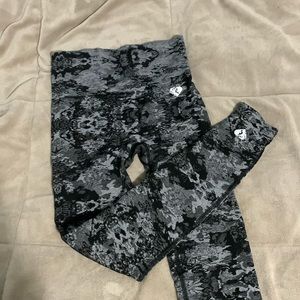 Women’s Best black Camo leggings high waisted gym workout pants